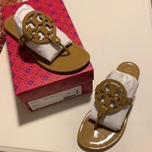 Tory Burch Miller Patent Leather Sand Size 9